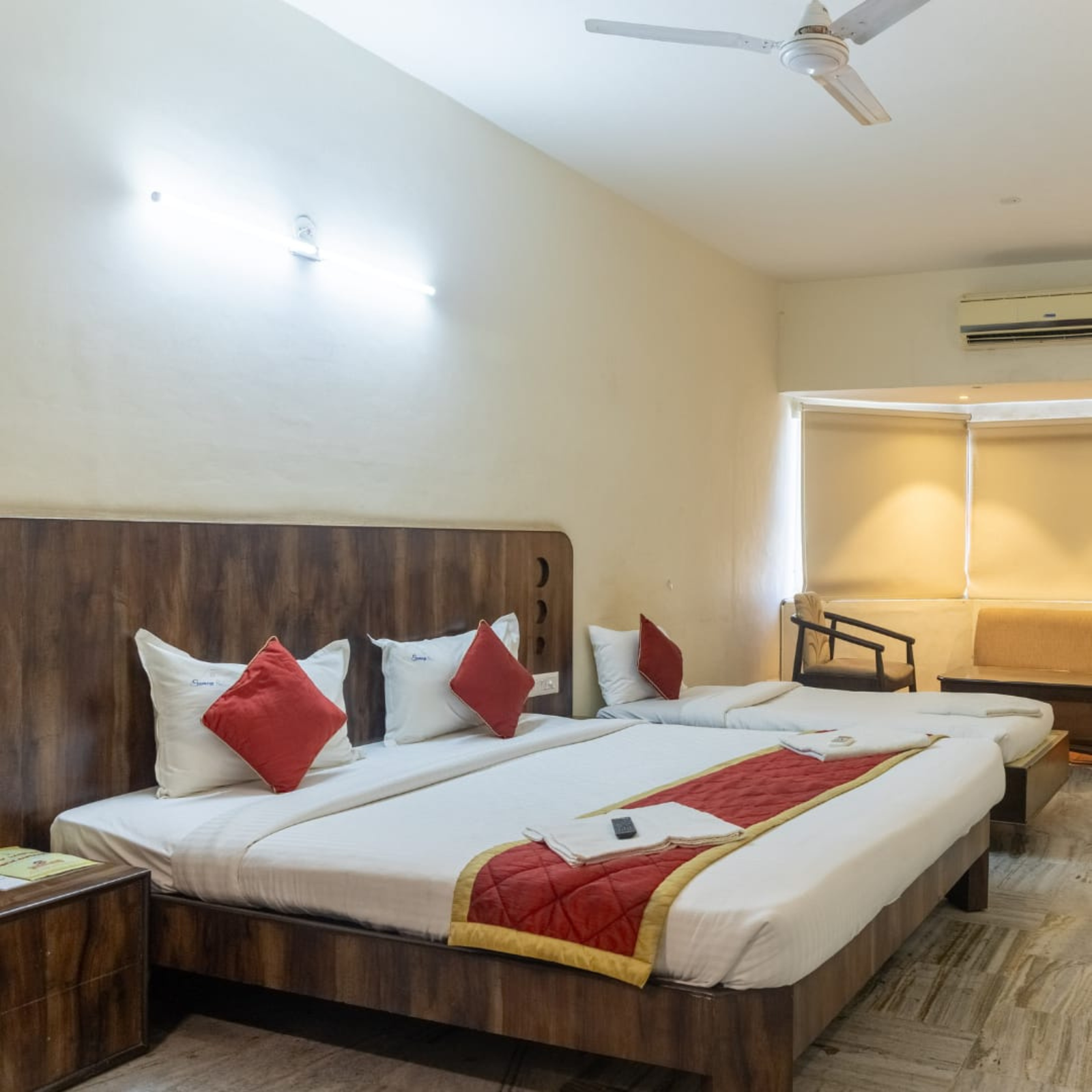 Untitled (2500 x 2500 px) (3)